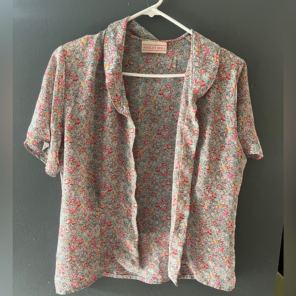 Vintage button up blouse